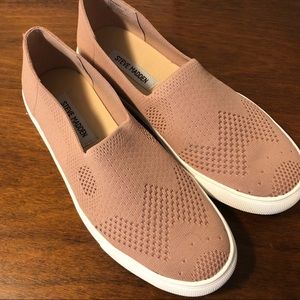 Steve Madden Blush Slip-Ons